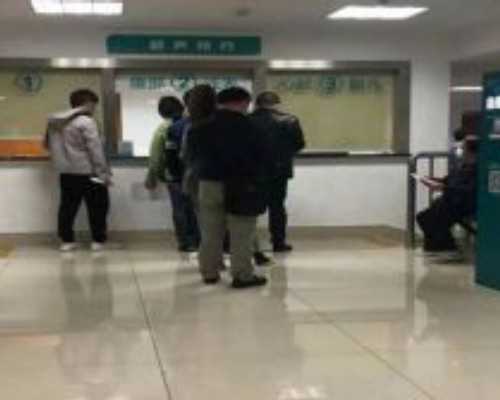 青岛供卵试管价格表,青岛第三代试管包生男孩费用一览？